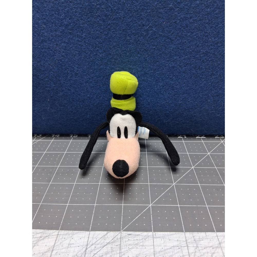 Disney Applause Goofy Plush Head Magnet Black Green 34158 Vintage